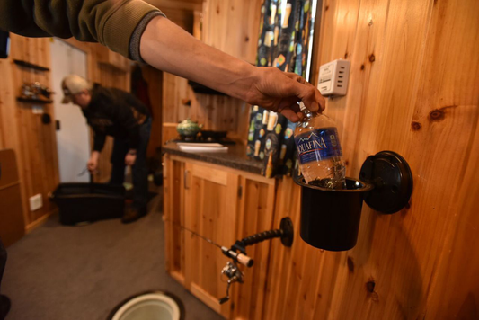 Catch Cover Quick-Disc Cup Holder