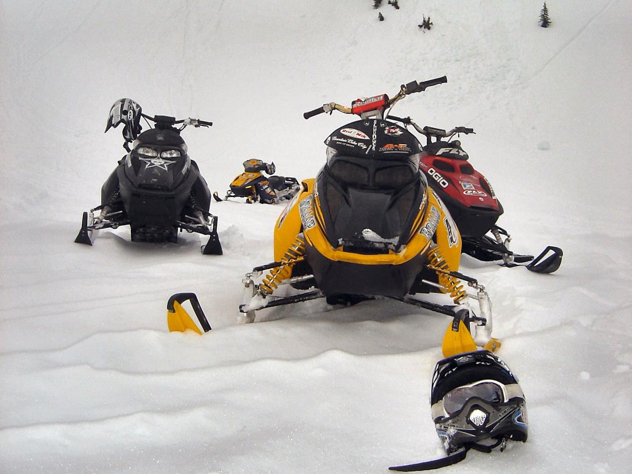 snowmobile rental tour