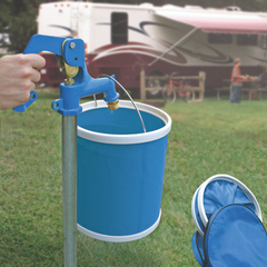Camco Collapsible Bucket 3 Gallon bluebucket