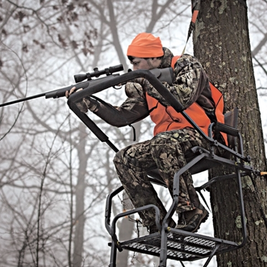 Rivers Edge Retreat 1-Man Ladder Stand